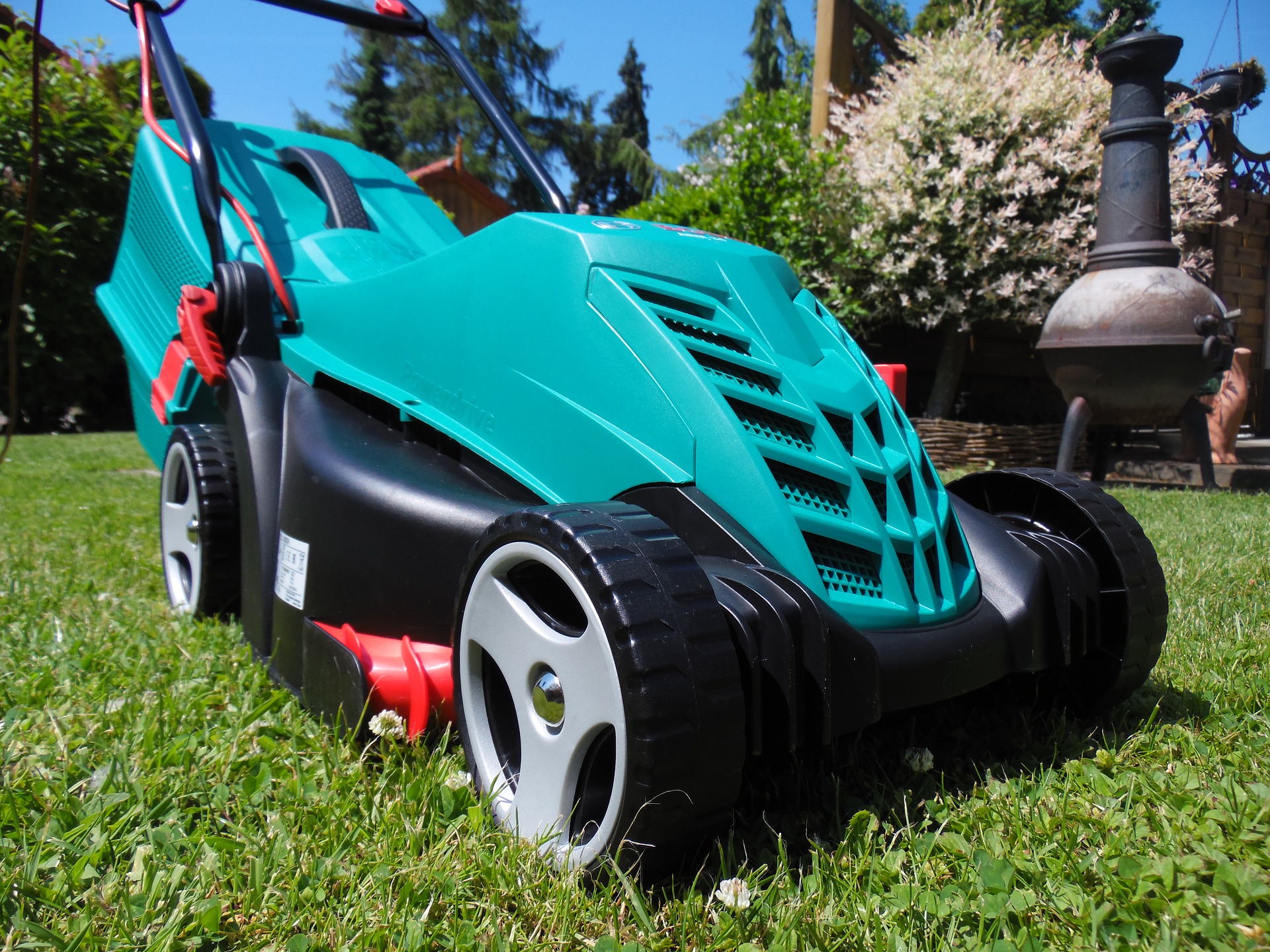 Best Lightweight Self-Propelled Lawn Mower